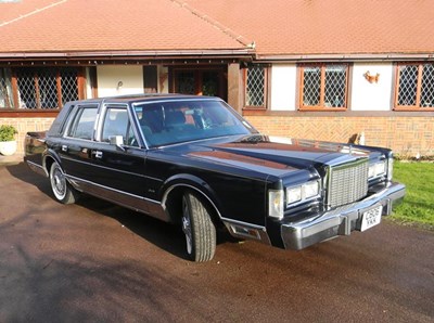 Lot 268 - 1986 Lincoln Town Car ‘Signature Series’