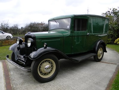 Lot 273 - 1932 Ford Model B Bakers Van