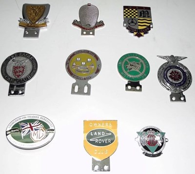 Lot 021 - Ten motoring badges