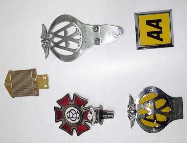 Lot 22 - AA badges, order of the road badge & RREC