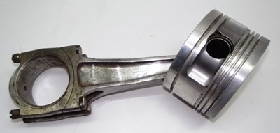 Lot 100 - Spitfire Merlin piston and con-rod