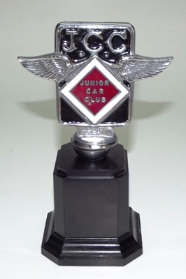 Lot 111 - Junior Car Club (JCC) member’s badge