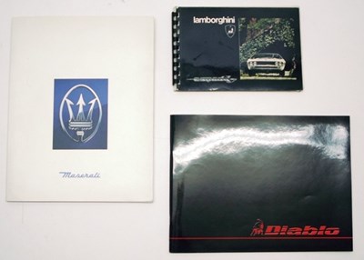 Lot 117 - A selection of brochures