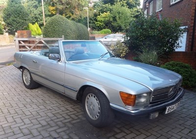 Lot 327 - 1984 Mercedes-Benz 280 SL