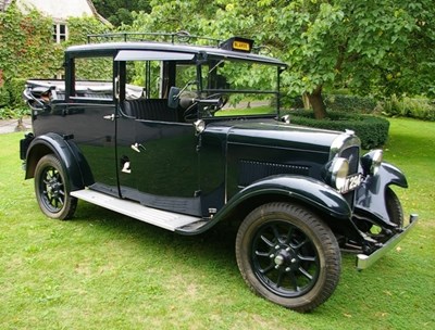 Lot 241 - 1935 Austin Low Loader Taxi