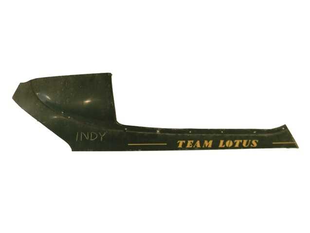 Lot 3 - Team Lotus  side section & Seat