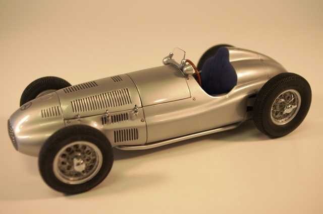 Lot 48 - 1939 Mercedes-Benz W165 model