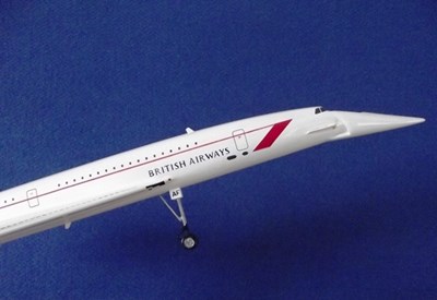 Lot 082 - Concorde models