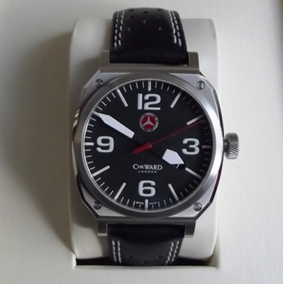 Lot 071 - Mercedes-Benz wrist-watch