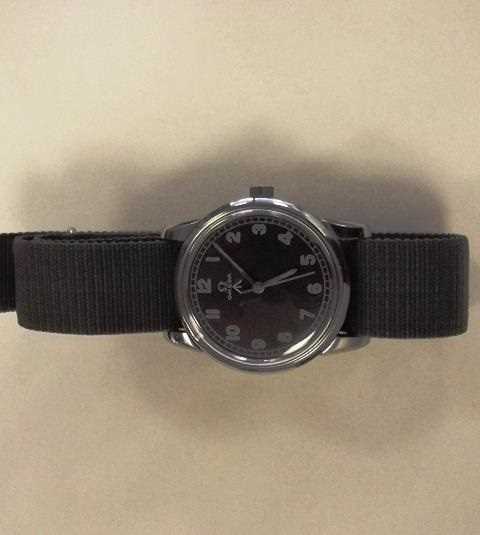 Lot 73 - Omega military issue wristwatc