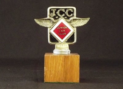 Lot 104 - Junior Car Club badge number J2779