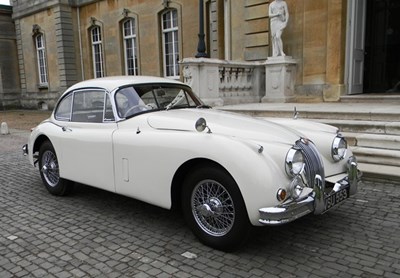 Lot 273 - 1958 Jaguar XK150SE Fixedhead Coupé