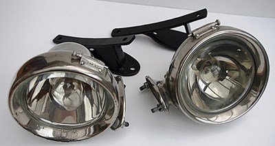 Lot 044 - CAV side lamps