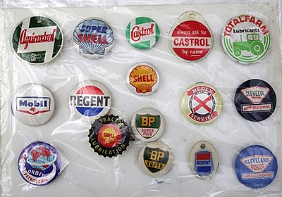 Lot 047 - Oil company badges