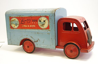 Lot 117 - Leyways tin lorry