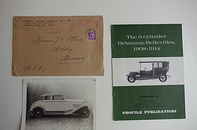 Lot 143 - French vehicle brochures