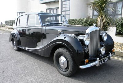 Lot 329 - 1951 Bentley Mk.6 Saloon by HJ Mulliner