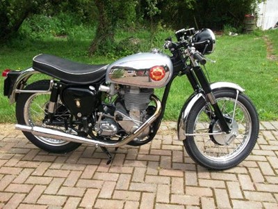 Lot 246 - 1963 BSA Goldstar DBD34GS