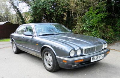 Lot 360 - 1994 Jaguar XJ6 (3.2 litre)