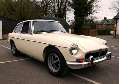 Lot 346 - 1972 MG BGT