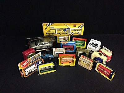 Lot 002 - Sixteen model vehicles