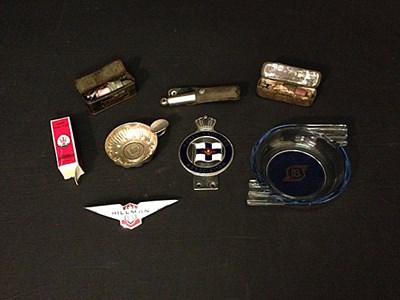 Lot 024 - Collection of motoring items