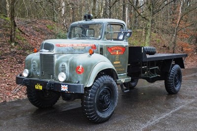 Lot 284 - 1964 Commer Q4 Truck