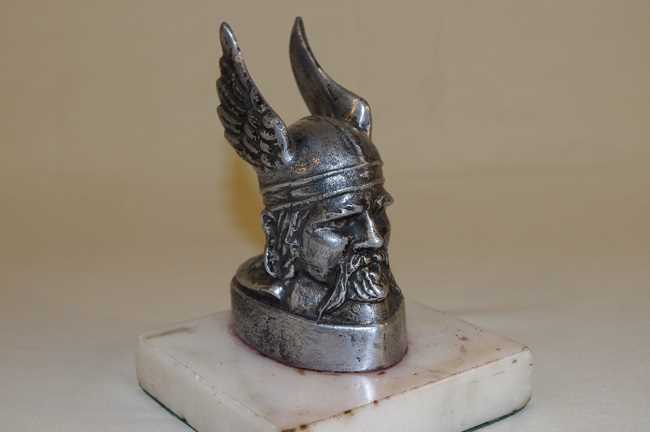 Click for high resolution Lot 43 - Rover collectables