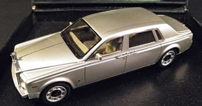 Lot 079 - Hand-built Rolls-Royce models
