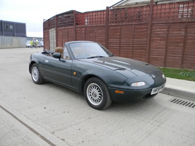 Lot 301 - 1990 Mazda MX-5 Roadster