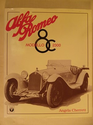 Lot 39 - Lot 38 Alfa Romeo