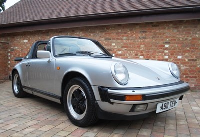 Lot 261 - 1988 Porsche 911 Carrera Targa