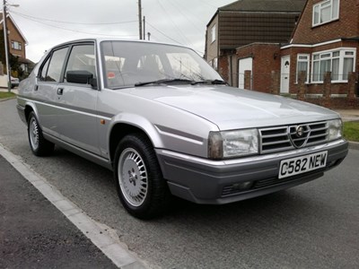 Lot 297 - 1986 Alfa Romeo  90