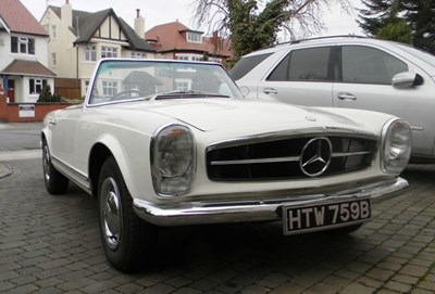 Lot 242 - 1964 Mercedes-Benz  230SL ‘Pagoda’