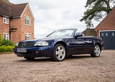 Lot 263 - 2000 Mercedes-Benz SL320