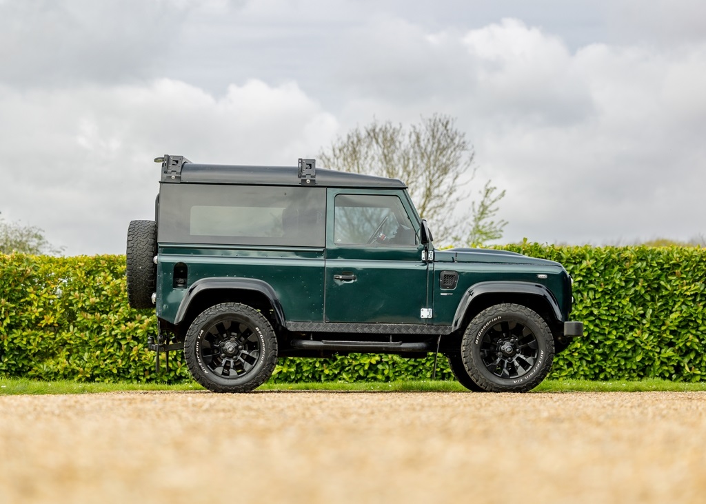 Defender 2015 Model Lot 131 - 2015 Land Rover Defender 90 TD