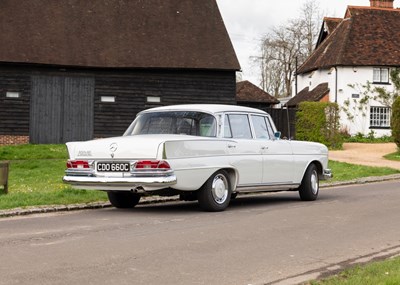 Lot 170 - 1965 Mercedes-Benz 300SE Fintail