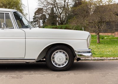 Lot 170 - 1965 Mercedes-Benz 300SE Fintail