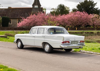 Lot 170 - 1965 Mercedes-Benz 300SE Fintail