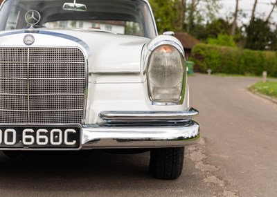 Lot 170 - 1965 Mercedes-Benz 300SE Fintail