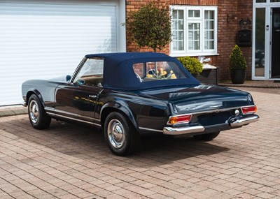 Lot 155 - 1971 Mercedes-Benz 230 SL Pagoda