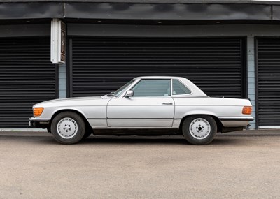 Lot 140 - 1985 Mercedes-Benz 500 SL