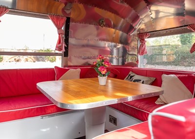 Lot 141 - 1967 Airstream Overlander 26ft