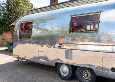 Lot 141 - 1967 Airstream Overlander 26ft