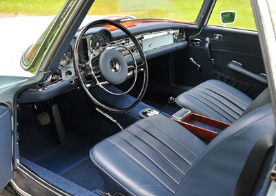 Lot 175 - 1969 Mercedes-Benz 280 SL Pagoda