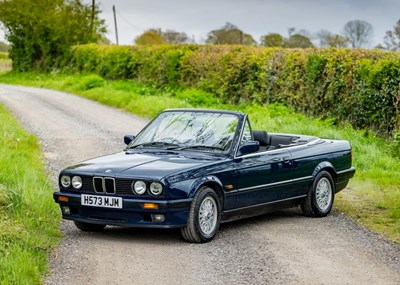 Lot 246 - 1991 BMW 325i Convertible