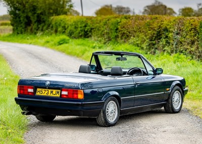 Lot 246 - 1991 BMW 325i Convertible