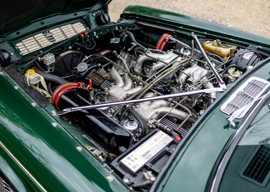 Lot 199 - 1977 Jaguar XJC V12