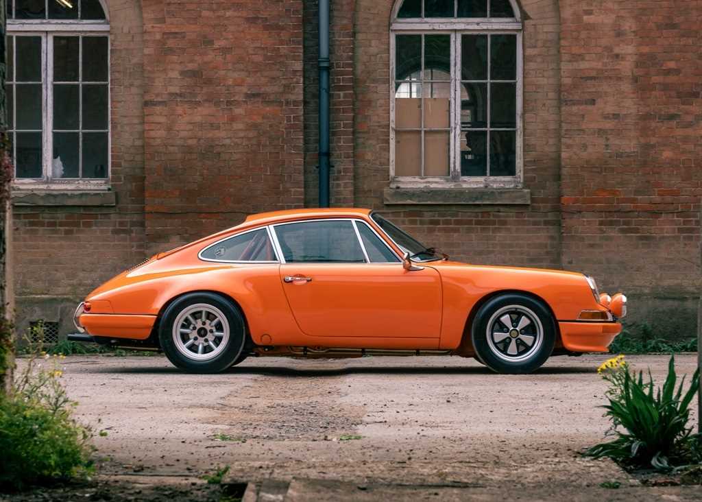 Lot 218 1971 Porsche 911 ST Specification
