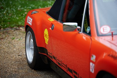 Lot 1975 Porsche 914